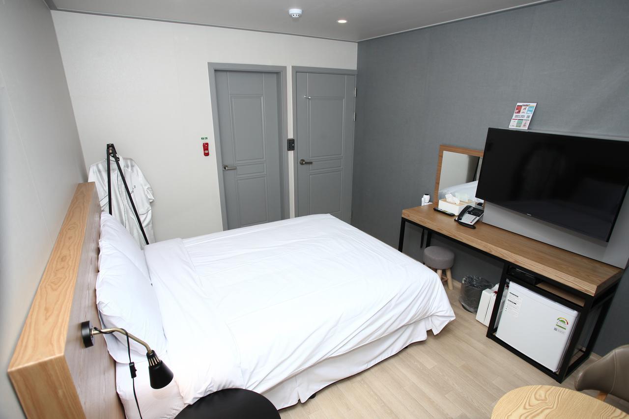 Hotel R Gangneung Quarto foto