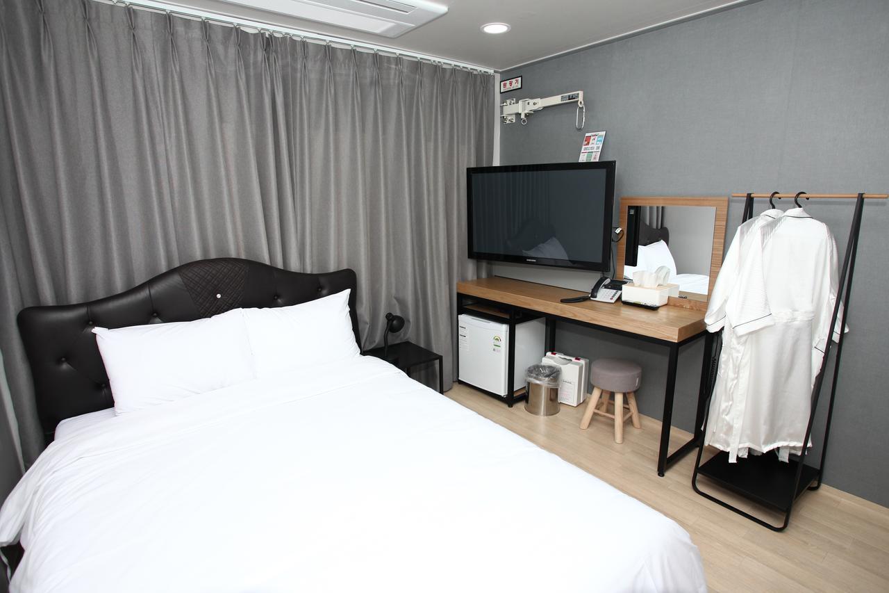 Hotel R Gangneung Quarto foto